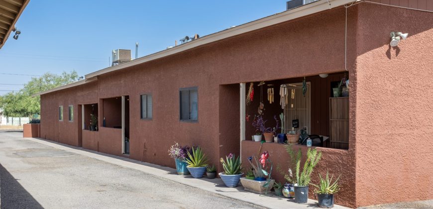 5 units in Southeast Tucson featuring large units and ample parking *Residential Financing available*