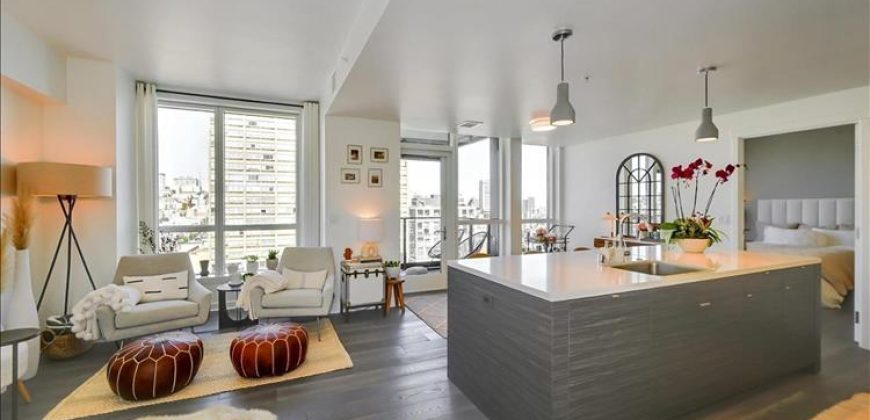Modern Luxury San Francisco Pacific Heights Condo with views of Russian Hill and Nob Hill 2BD/2BA
