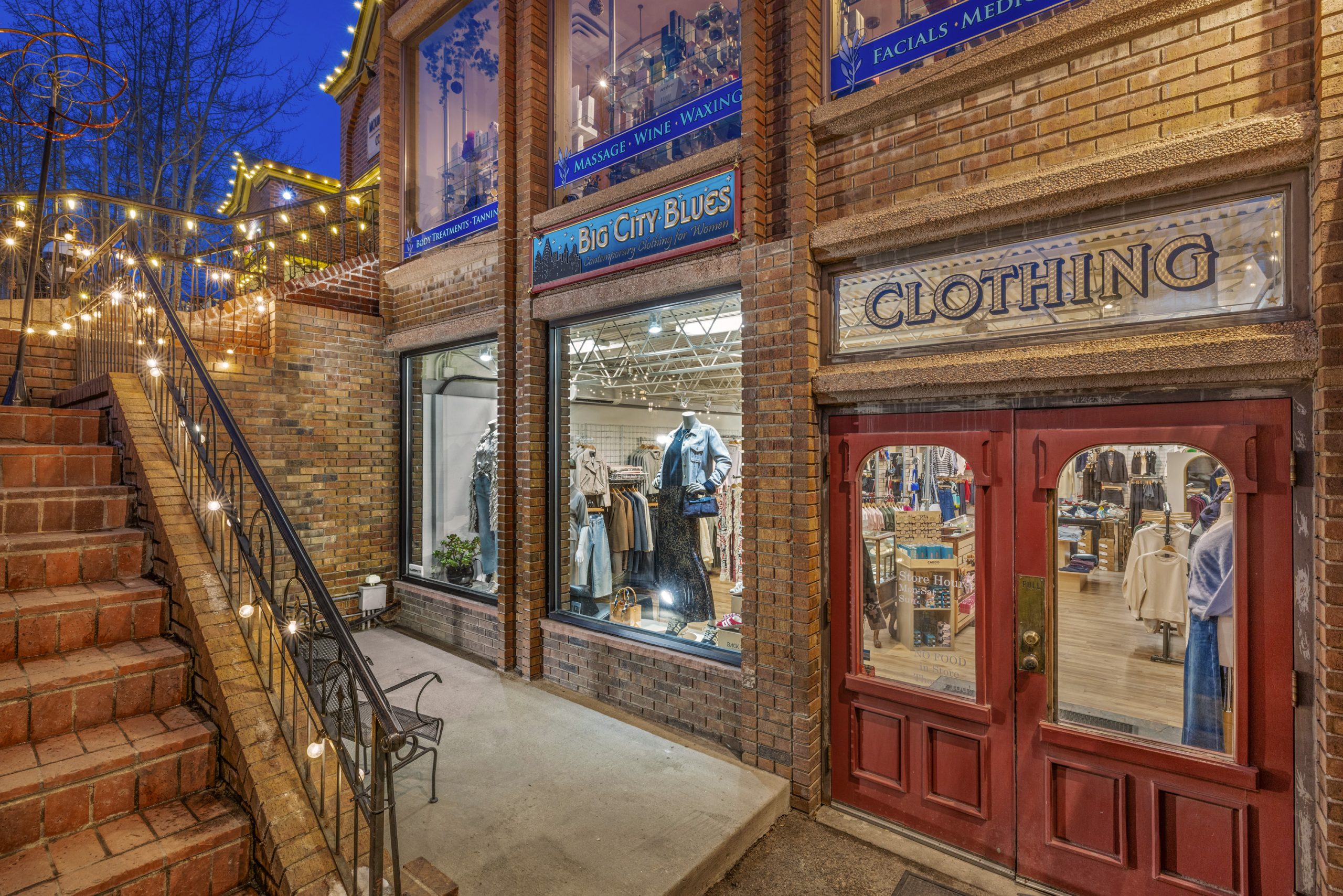 Breckenridge Boutique $1.3M Annually Includes High-Demand Real Estate