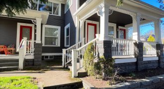 Tri-plex near University of Portland – Fully Leased with Development Potential