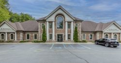 385 Meridian Parke Lane – Greenwood, IN